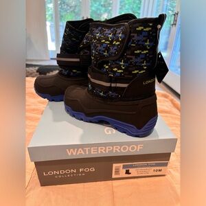 NWT London Fog Snowboots